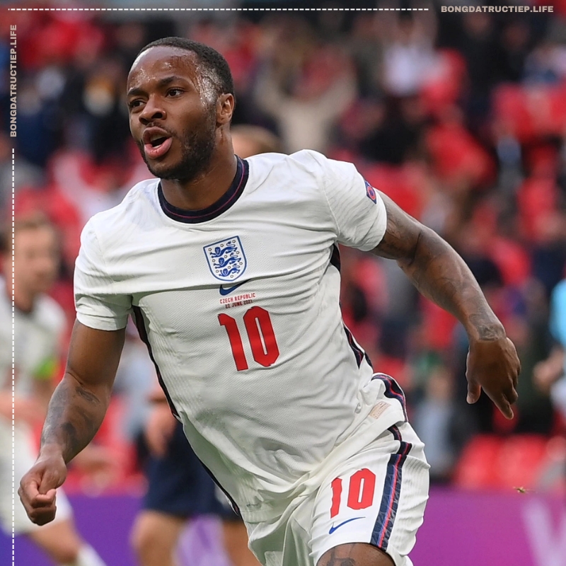 Raheem Sterling đã giúp cho đội tuyển Anh chơi khởi sắc hơn